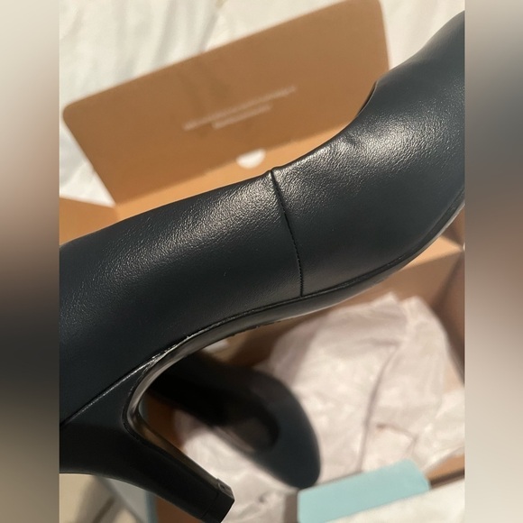 Navy Blue Heels - Picture 10 of 10